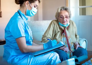 Complications and Long Term Outlook of AKI