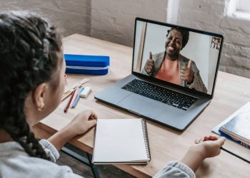 Virtual support session for neurodivergent individual