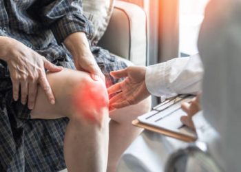 Symptoms of Knee Cartilage Damage